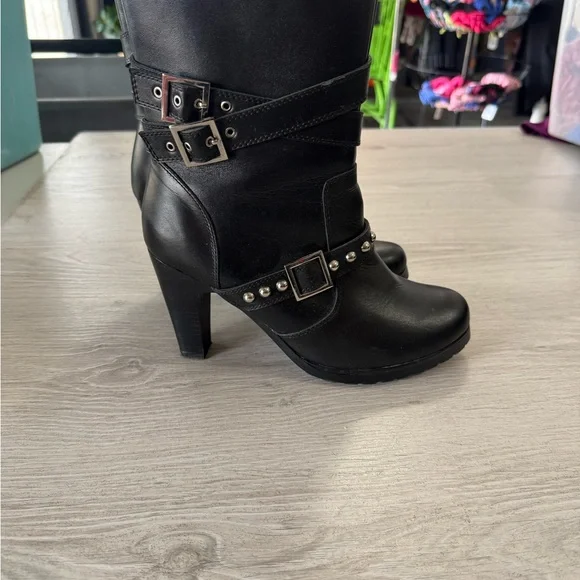 Ride Tecs Black Ankle Boots with Buckle Detail - Picture 4 of 8